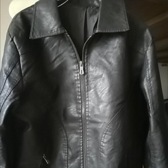 Leather jacket - Picture 1 of 2